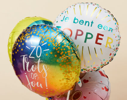 Een tros met ballonnen