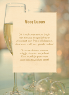 champagne glas om te proosten op je pensioen