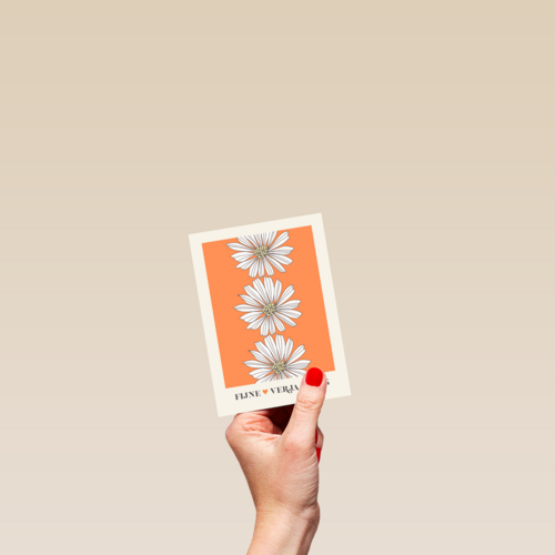 Verjaardagskaart oranje met bloemen