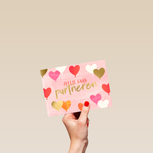 Jullie gaan partneren roze kaart met hartjes