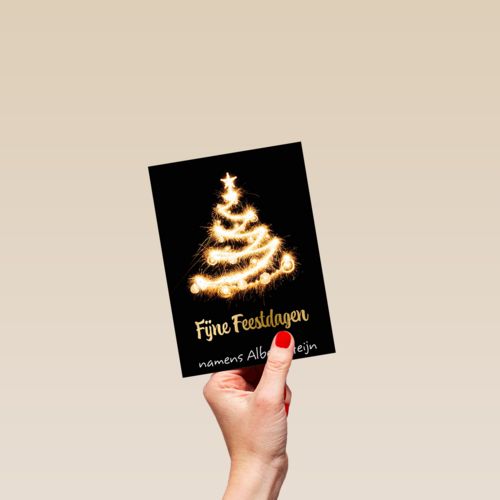 kerstkaart met lichtgevende kerstboom