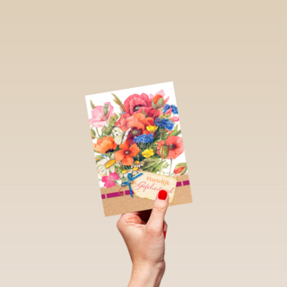 boeket met kaartje hartelijk gefeliciteerd