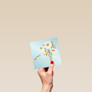 Blanco kaart vogel met bloemen