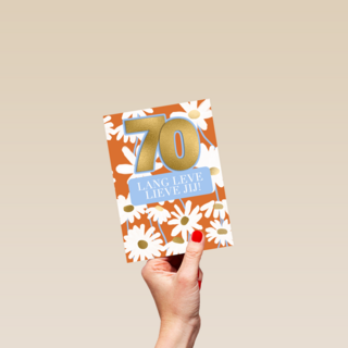 een bloemige verjaardagskaart voor 70