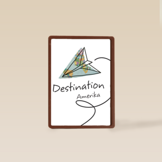 reizen kaart met een papiere vlieger destination