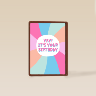 Verjaardagskaart tiener meisje en vrouw hip Yay it is your birthday