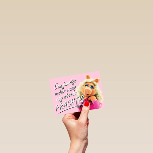 Miss Piggy kaart een jaartje ouder