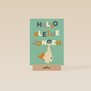 Hallo kleine jongen geboortefelicitatie