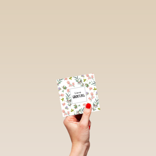 lieve groetjes kaart met mooie subtiele bloementjes