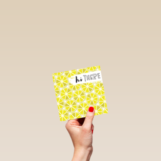 summervibes kaart met de tekst hi there
