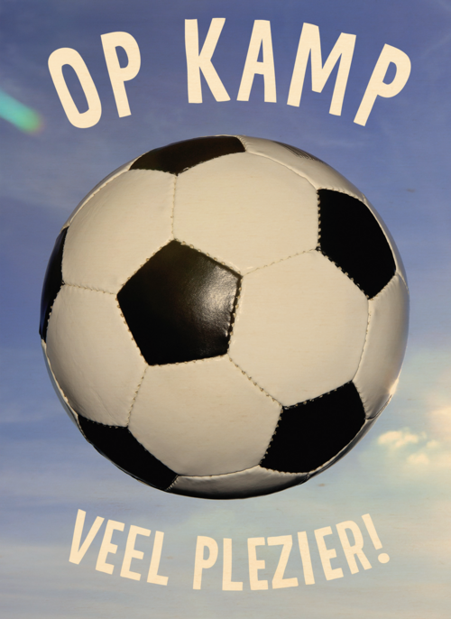 Op kamp kaart met voetbal veel plezier