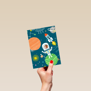 deze kleine astronaut is jarig