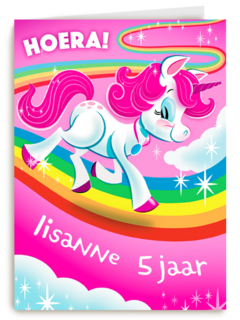 hoera een eenhoorn op een regenboog
