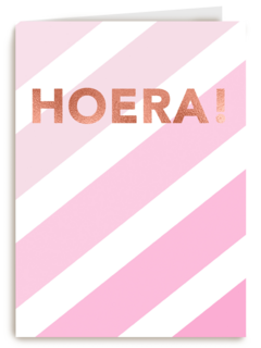 verjaardag kaart stijlvol hoera met roze strepen