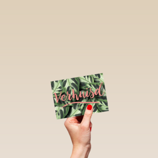 botanical kaart met bladeren en het woord verhuisd