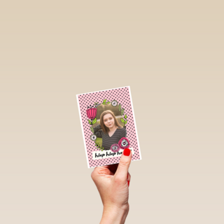 fotokaart verjaardag meisje vrouw hiep hiep hoera