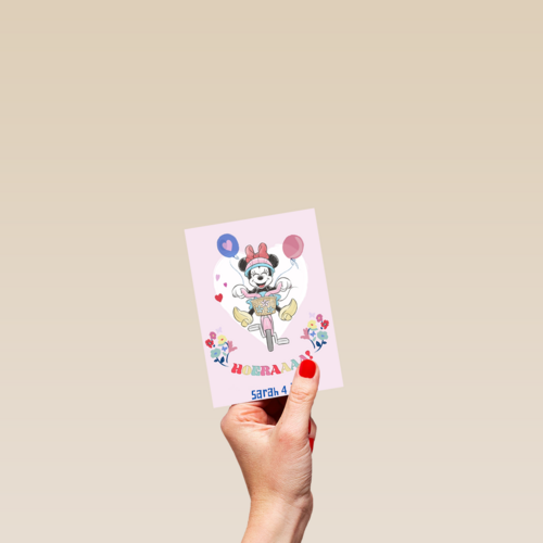 Verjaardagskaart Minnie Mouse op fiets