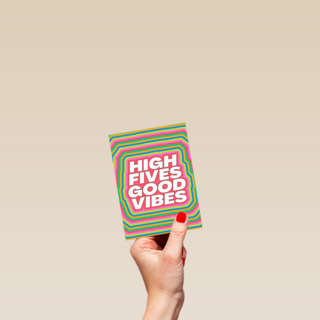 Beterschap kaart high fives good vibes