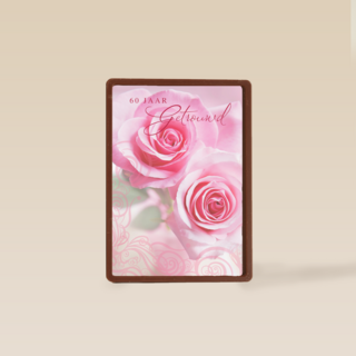 Roze rozen voor diamanten huwelijk