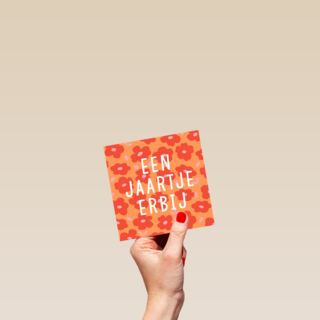 verjaardag kaart vrouw een jaartje erbij