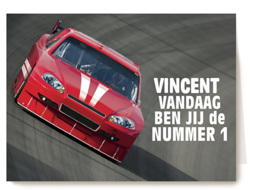 racen met een rode auto