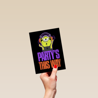 Verjaardagskaart Minion party is this way