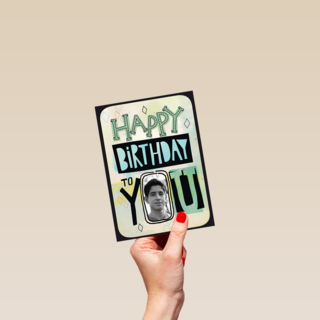 happy birthday met fotolijstje in de o