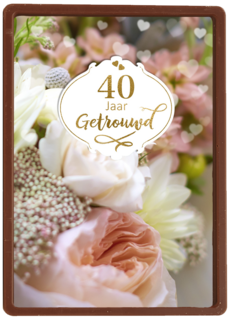 Huwelijkskaart 40 jaar getrouwd foto met bloemen