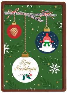 Klassieke kerstkaart met kerstballen