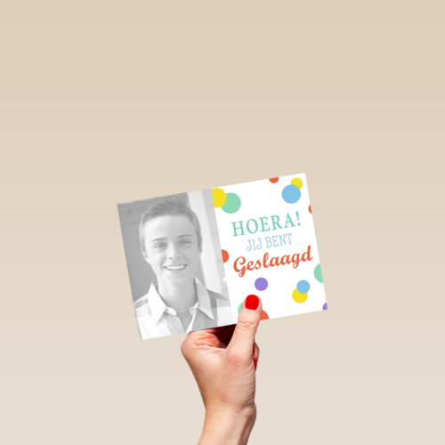 fotokaart hoera jij bent geslaagd gekleurde stippen