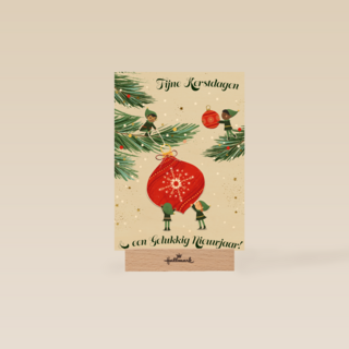 kerstkaart elven die kerstboom optuigen