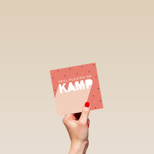 op kamp kaart met de tekst veel plezier op kamp