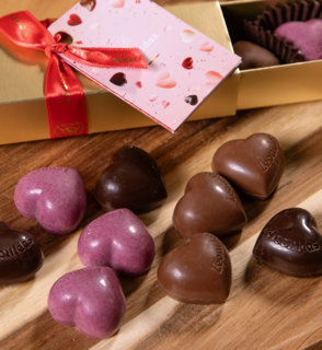 Boeket Elisabeth Met Leonidas Chocolade Bonbons Hartjes