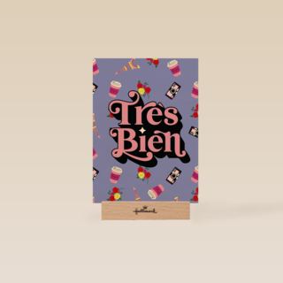 Tres Bien Emily in Paris