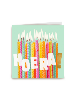 Veel kaarsjes en hoera