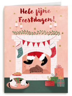 kerstkaart met kerstman in de schoorsteen