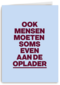 Even aan de oplader AndC