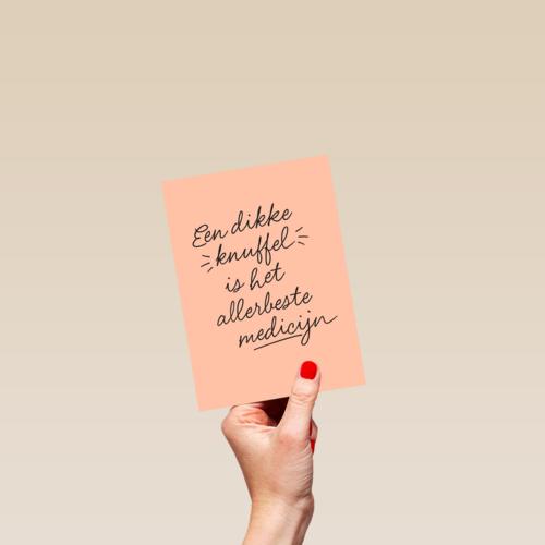 Beterschapskaart Een dikke knuffel is het allerbeste medicijn