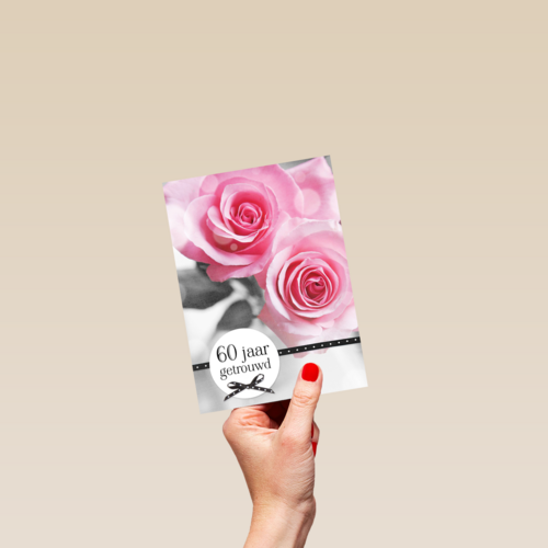 twee roze rozen 60 jaar getrouwd
