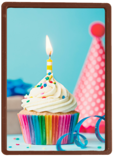 Verjaardagskaart man klassiek cupcake met kaarsje