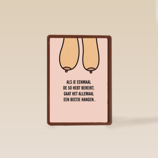 Verjaardagskaart grappig vrouw hangende borsten