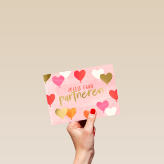 Jullie gaan partneren roze kaart met hartjes