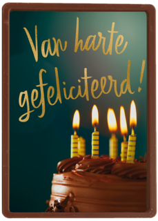 verjaardag kaart van harte gefeliciteerd taart met kaarsjes