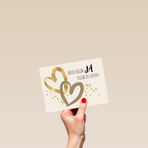 Jullie zeggen Ja tegen de liefde gouden harten