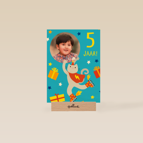Feestende kat 5 jaar fotokaart