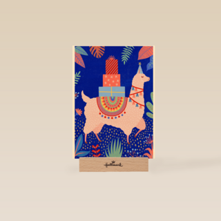 Verjaardagskaart tiener meisje lama met cadeautjes